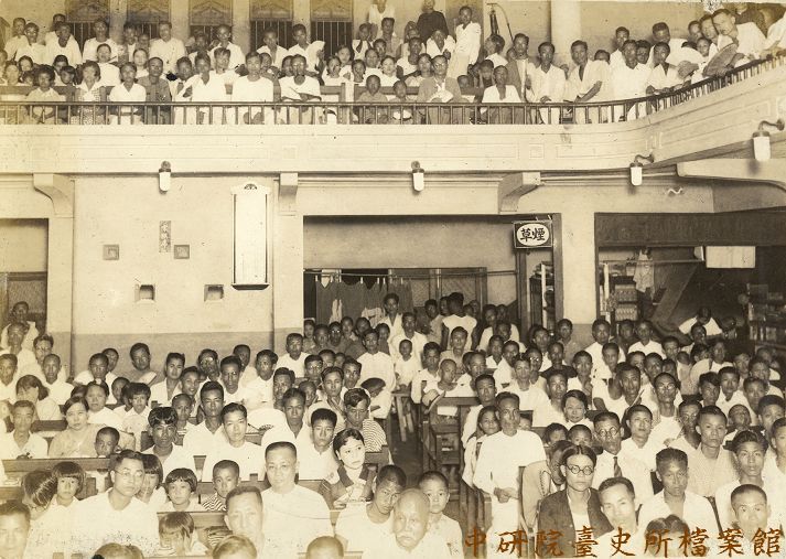 圖11：1935年震災義捐音樂會滿堂的聽眾